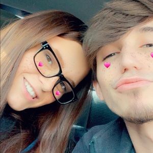 Meet your Posher, Avery